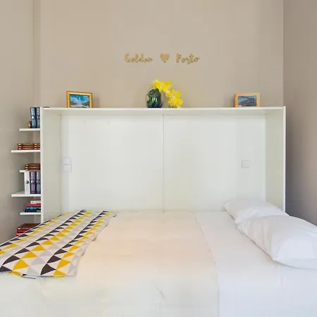 Cardosas Square Luxury By Hosts Apartment