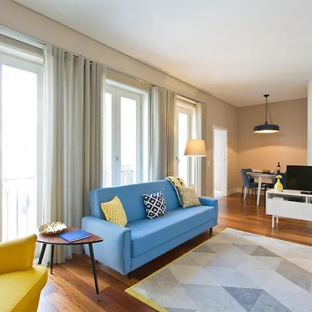Cardosas Square Luxury By Hosts Apartment
