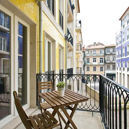 Cardosas Square Luxury By Hosts Apartment *