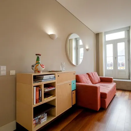 Cardosas Square Luxury By Hosts Apartment *