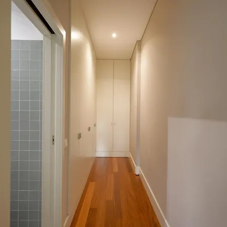Cardosas Square Luxury By Hosts Apartment *