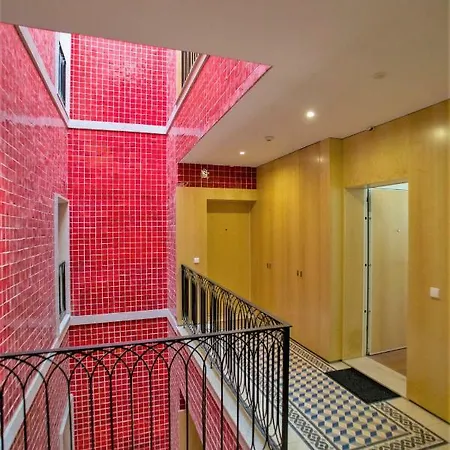Cardosas Square Luxury By Hosts *